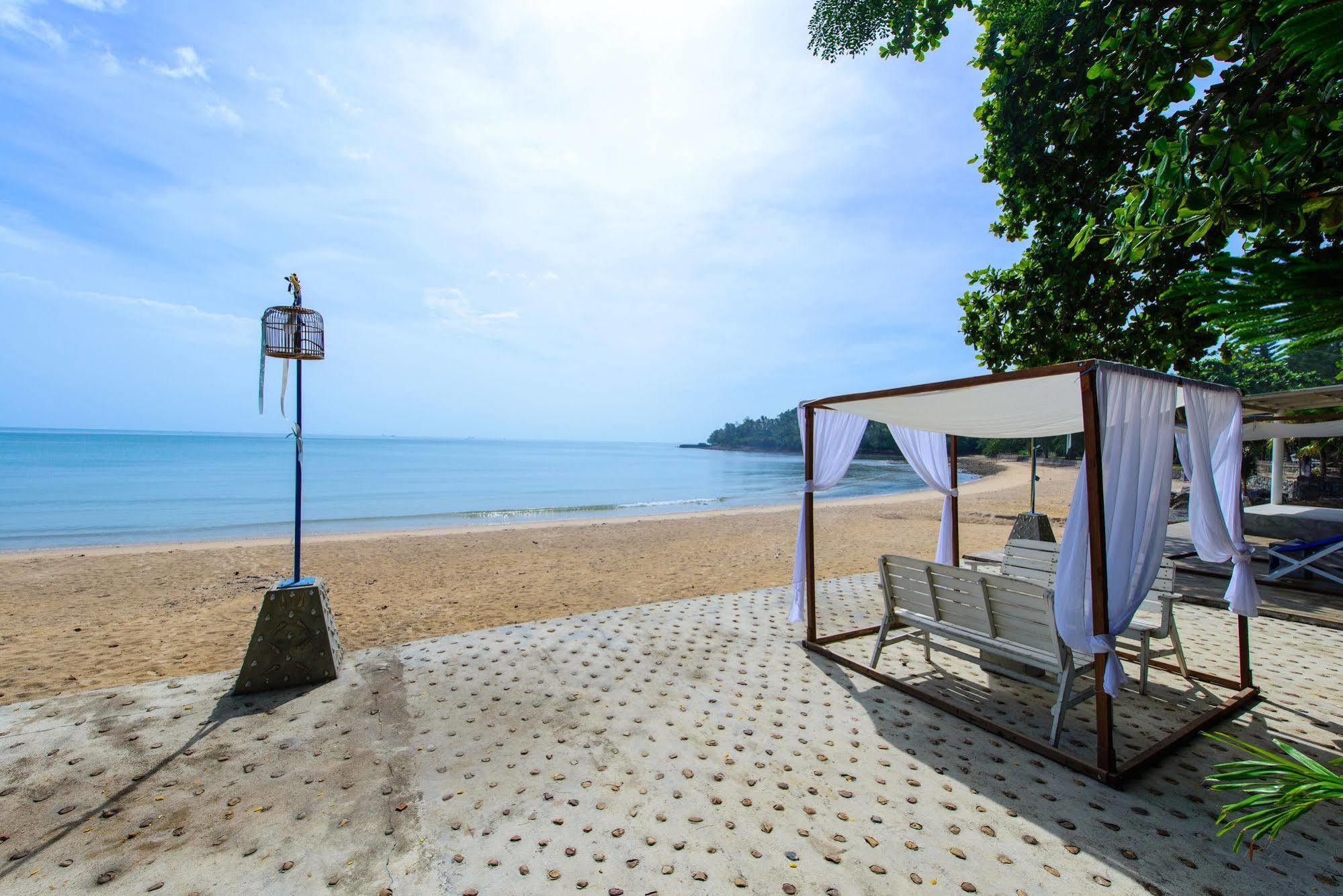 Issara Beach Resort 시촌 외부 사진
