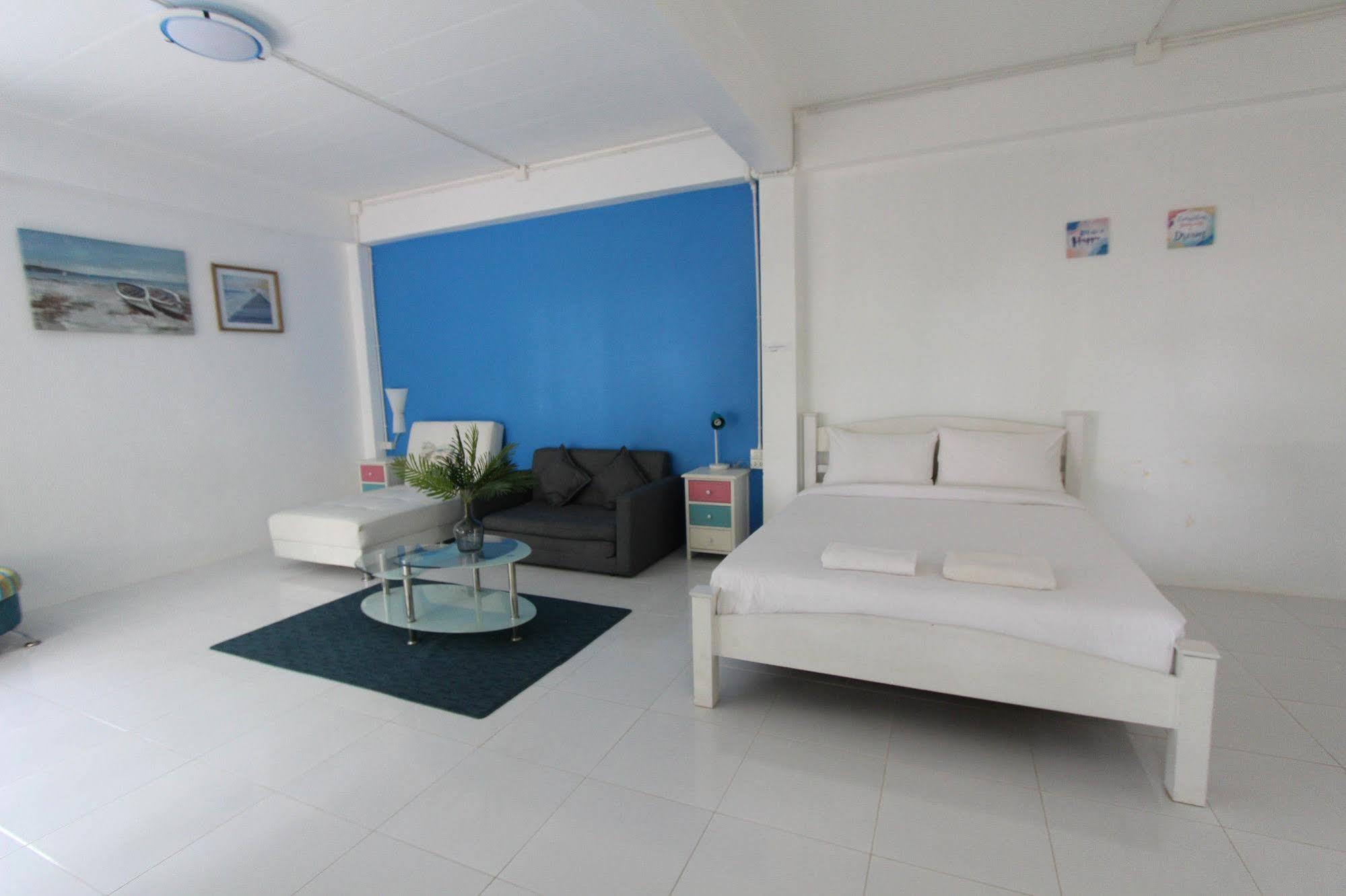 Issara Beach Resort 시촌 외부 사진